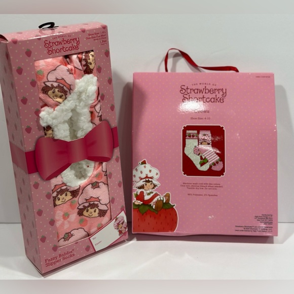 Strawberry Shortcake Slippers Socks And 2 Pairs Of Crew Socks - Picture 3 of 7